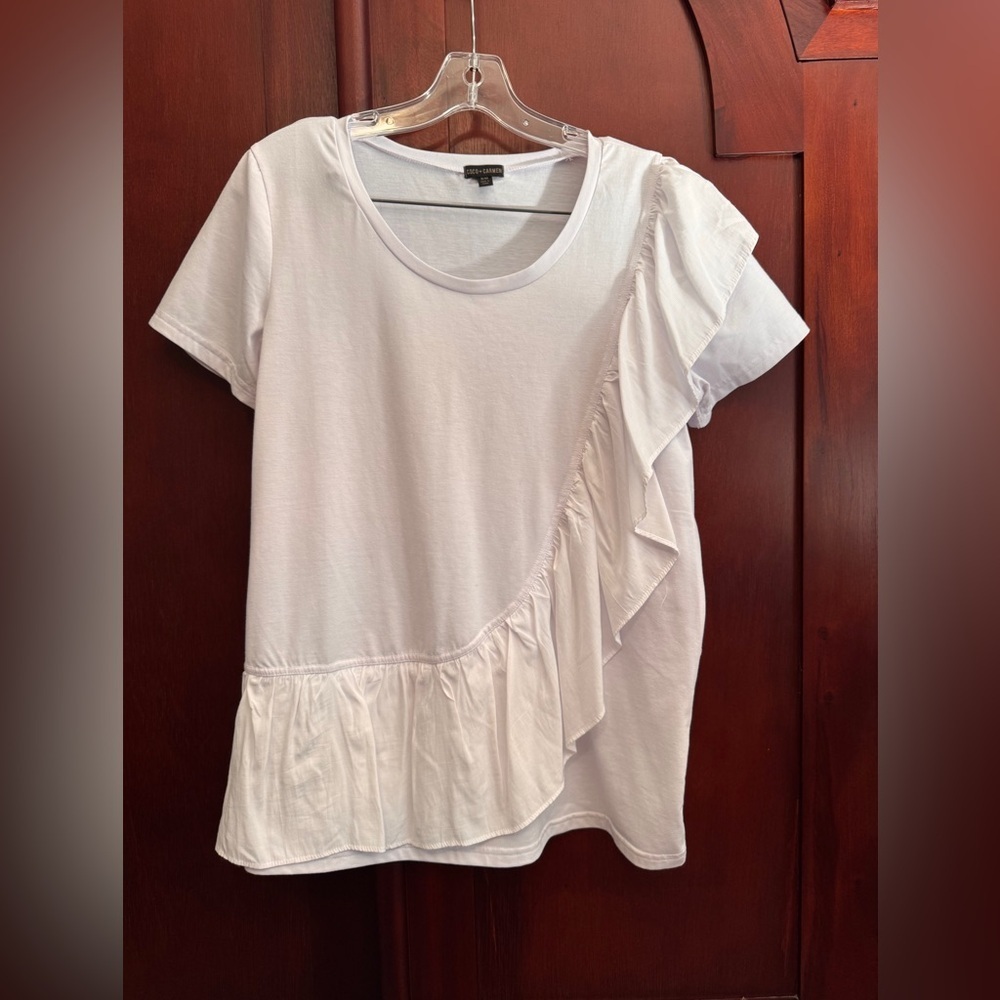 Coco + Carmen White Asymmetrical Ruffle Tee Size S/M